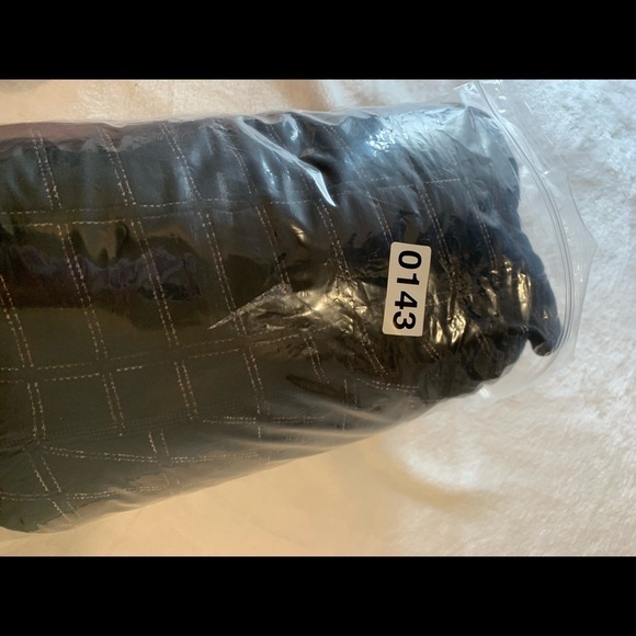 Nike Yoga Therma-FIT Luxe Robe Women's 2X Black Jacquard Tie Front Plaid Quilted - Picture 7 of 7